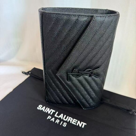 Yves Saint Laurent Black Shoulder Bag - Picture 6 of 6